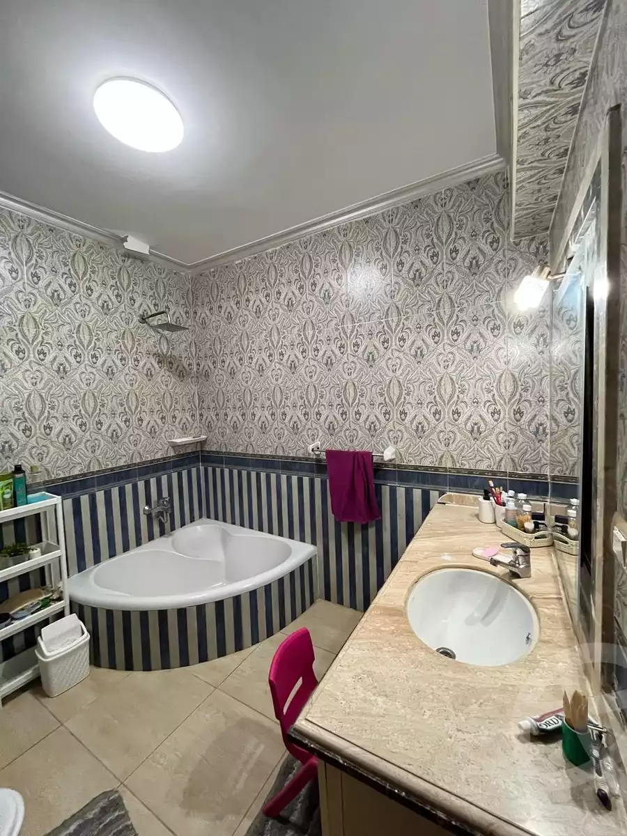 https://aqarmap.com.eg/en/listing/6016945-for-sale-cairo-new-cairo-el-narges-el-narges-omarat-abdallah-el-nadim-st