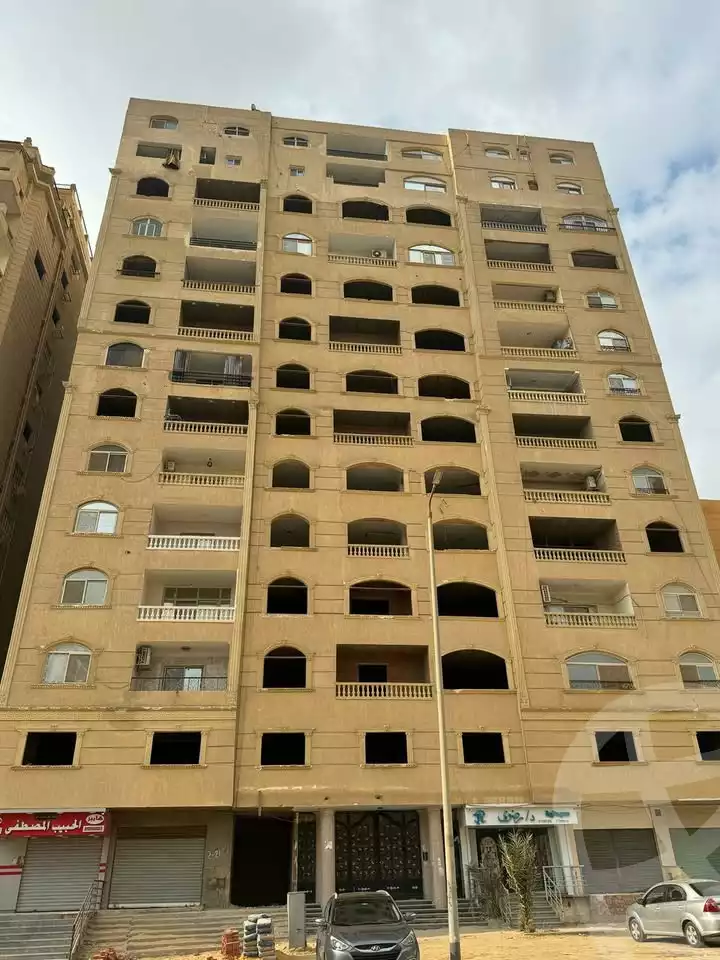 https://aqarmap.com.eg/en/listing/6017859-for-sale-cairo-mokattam-el-hadabah-el-wosta