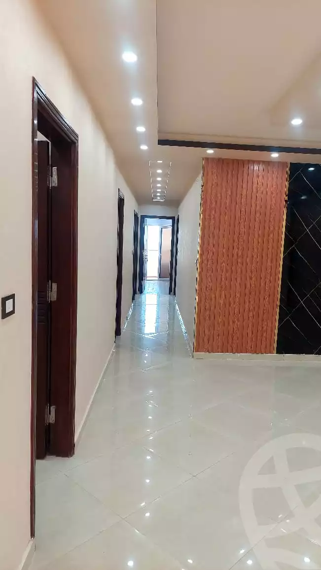 https://aqarmap.com.eg/en/listing/6018422-for-sale-asyut-asyut-city-el-sadat-st