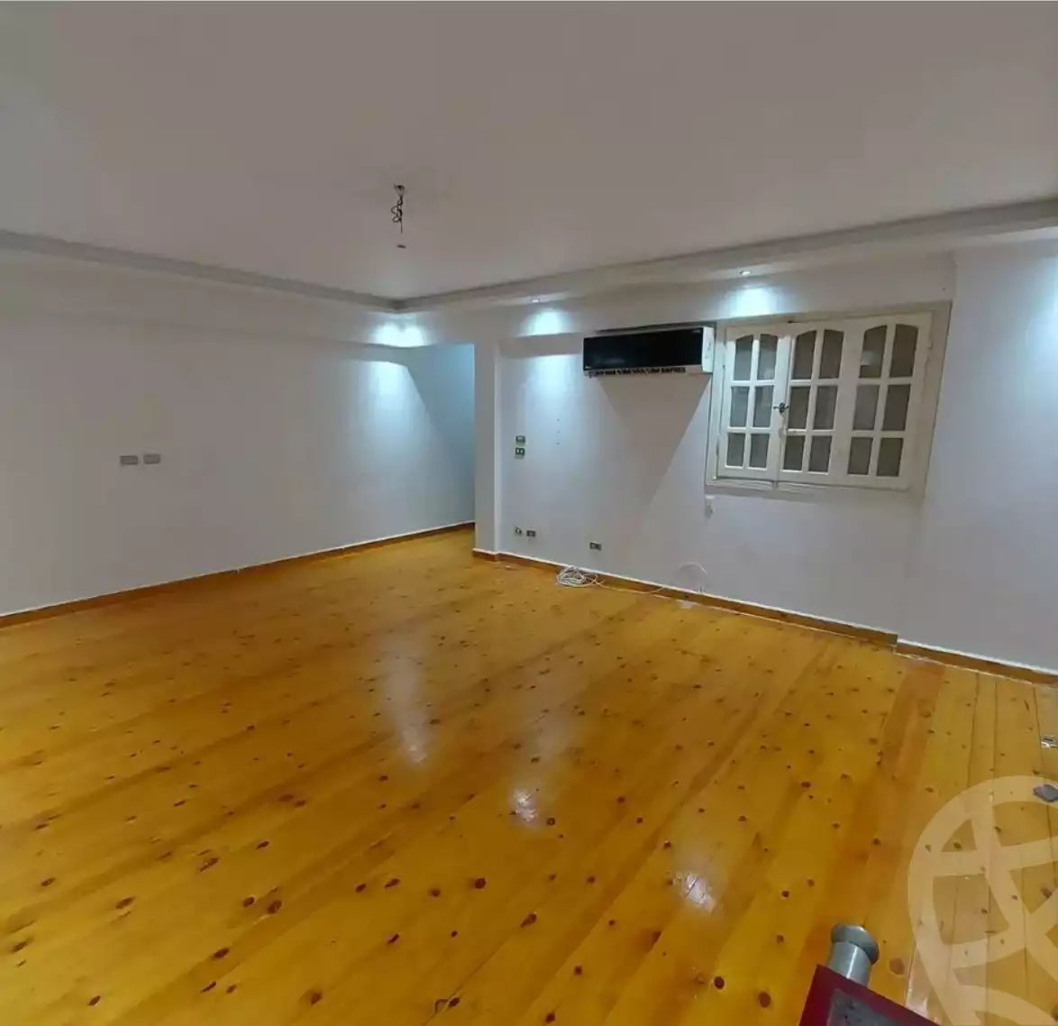 https://aqarmap.com.eg/ar/listing/6020703-for-rent-alexandria-ganaklis-el-arwam-church-st