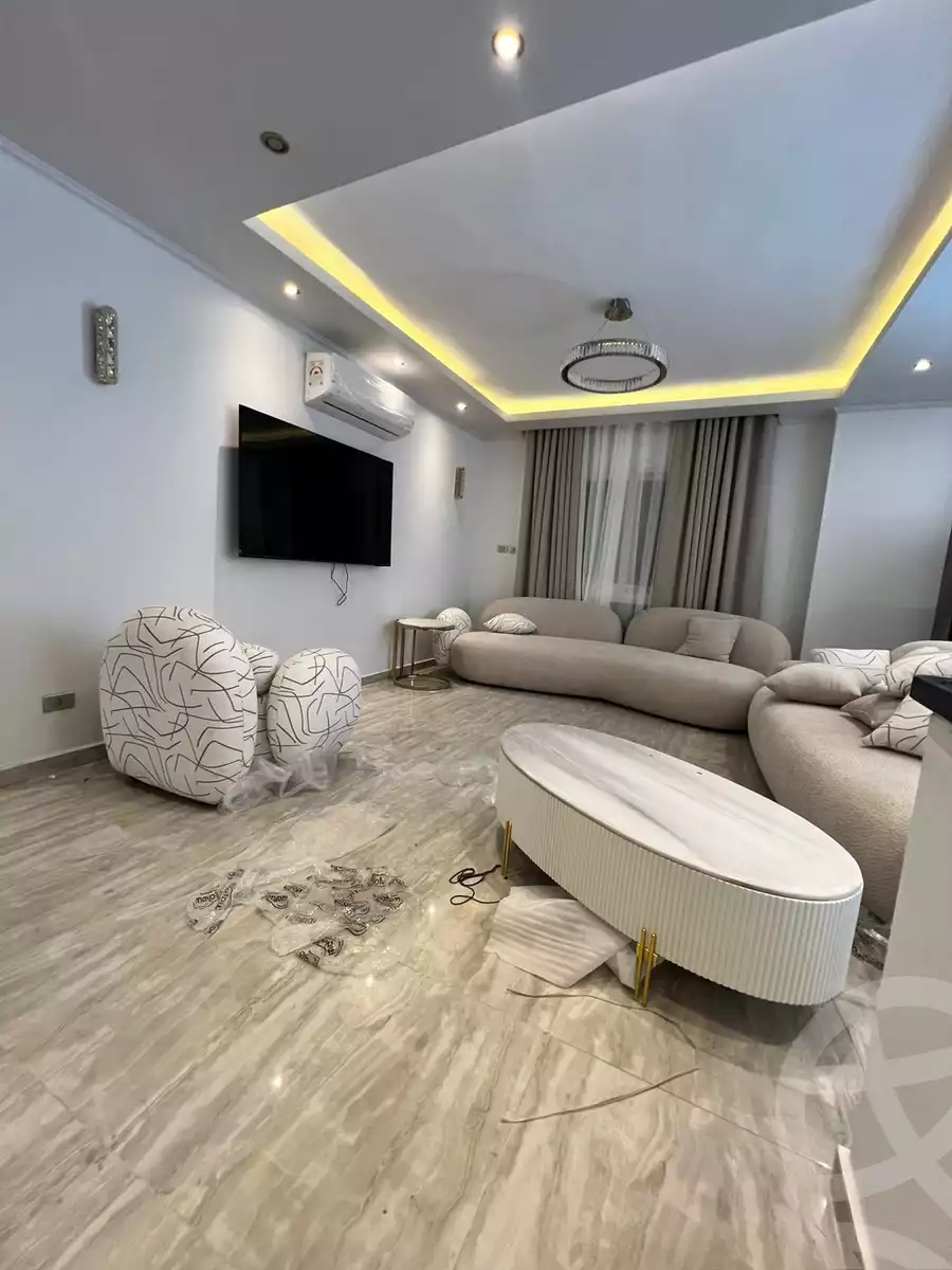 https://aqarmap.com.eg/en/listing/6020770-for-sale-cairo-new-cairo-compounds-mwrd-fq-llttwyr