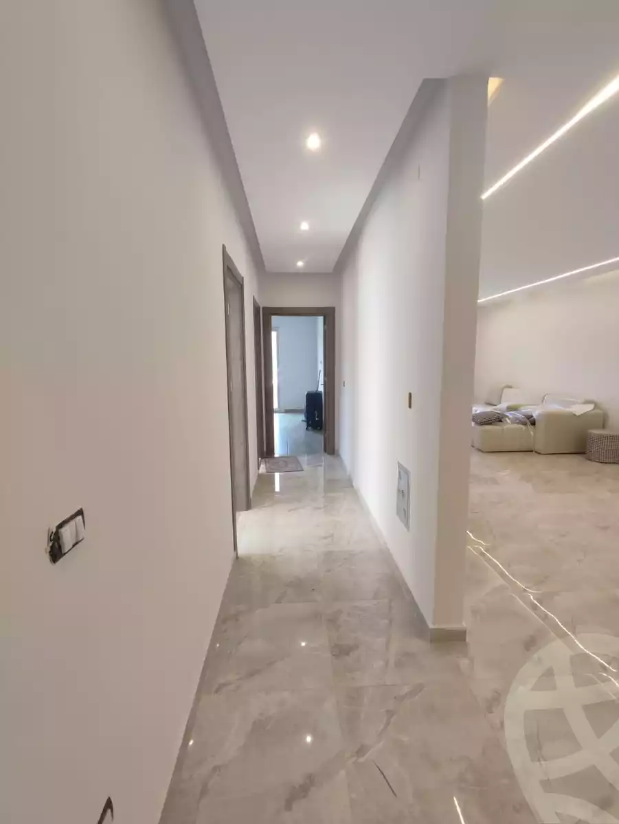 https://aqarmap.com.eg/en/listing/6022225-for-sale-cairo-new-cairo-compounds-cairo-new-cairo-compounds-regents-park