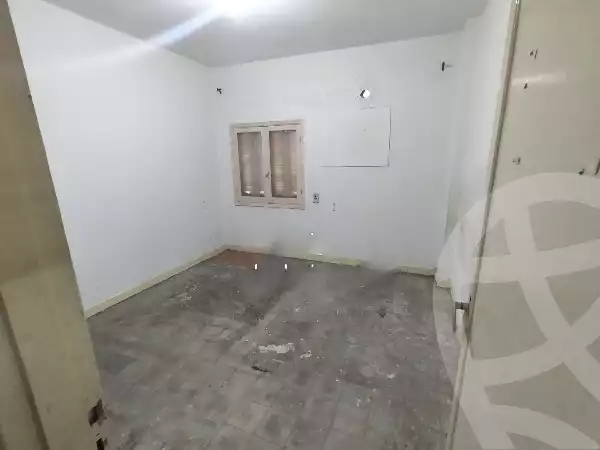 https://aqarmap.com.eg/en/listing/6022742-for-sale-cairo-helwan-helwan-el-sharkeya-mostafa-safwat-st