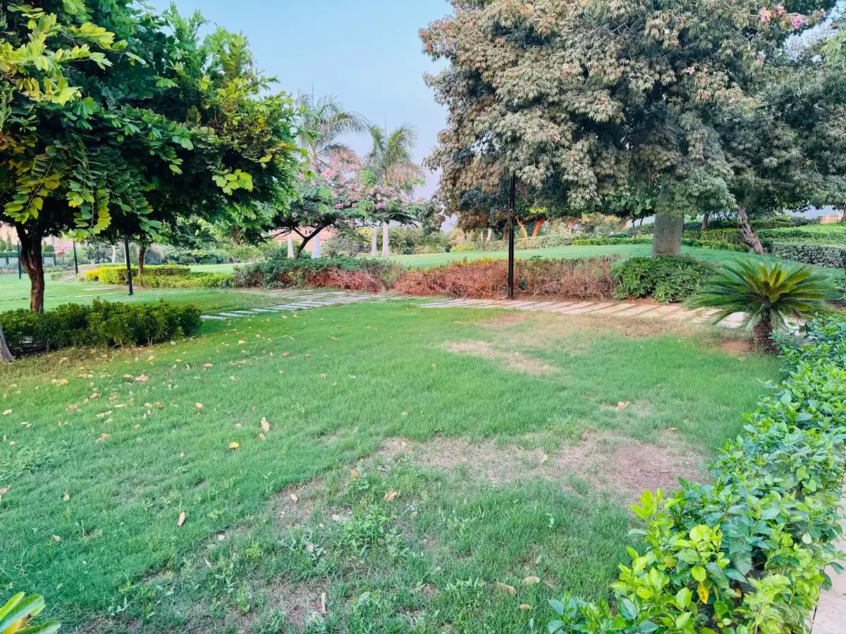 https://aqarmap.com.eg/ar/listing/6023196-for-sale-cairo-new-cairo-madinaty-lmntq-lthlthh-fylt-group-24
