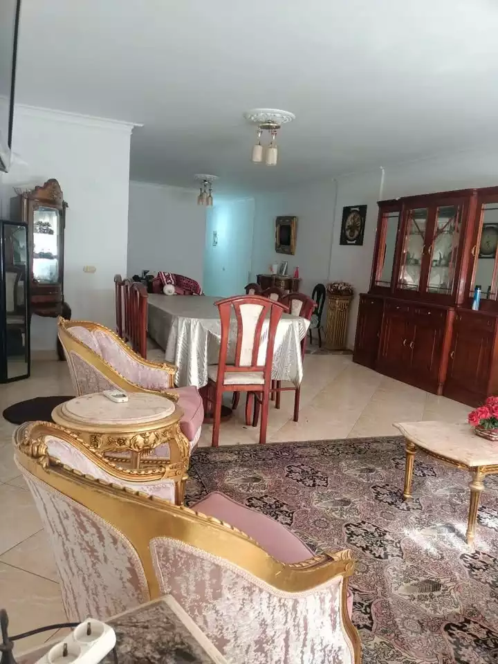 https://aqarmap.com.eg/ar/listing/6024941-for-sale-alexandria-ganaklis-shr-mrtdy-bsh
