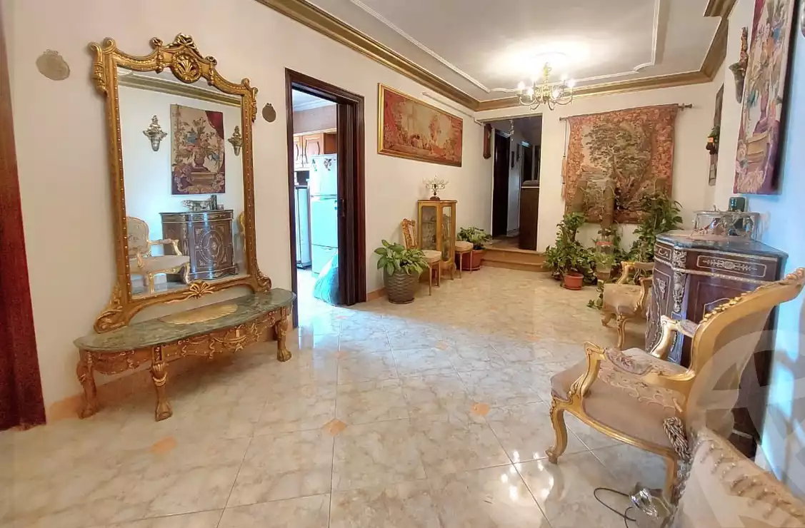 https://aqarmap.com.eg/ar/listing/6025941-for-sale-cairo-mokattam-lhdb-l-ly-shareaa-9
