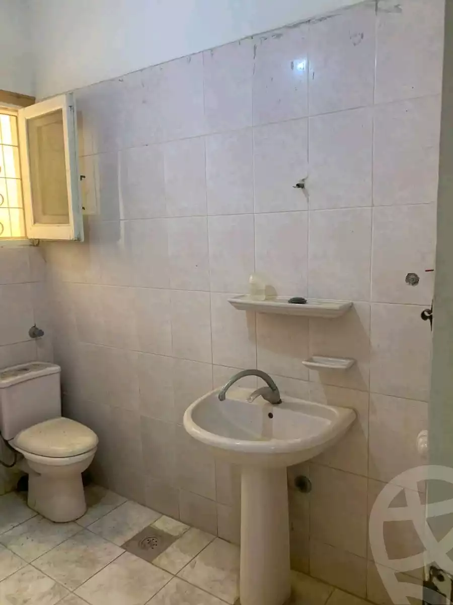 https://aqarmap.com.eg/en/listing/6027284-for-sale-alexandria-l-jmy-lbytsh-el-hay-st