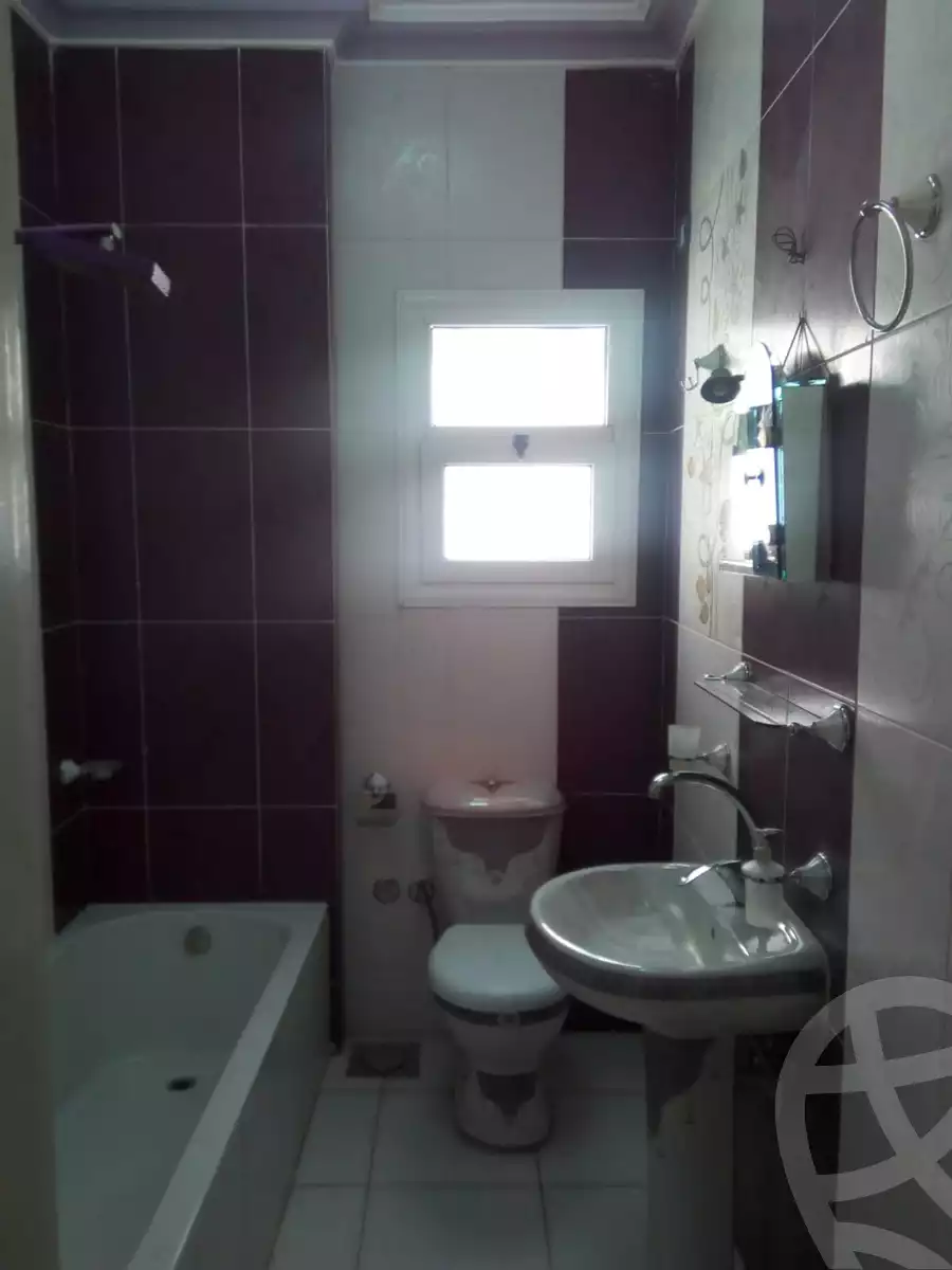 https://aqarmap.com.eg/en/listing/6027445-for-rent-cairo-new-cairo-compounds-kmbwnd-ldf-lwtny