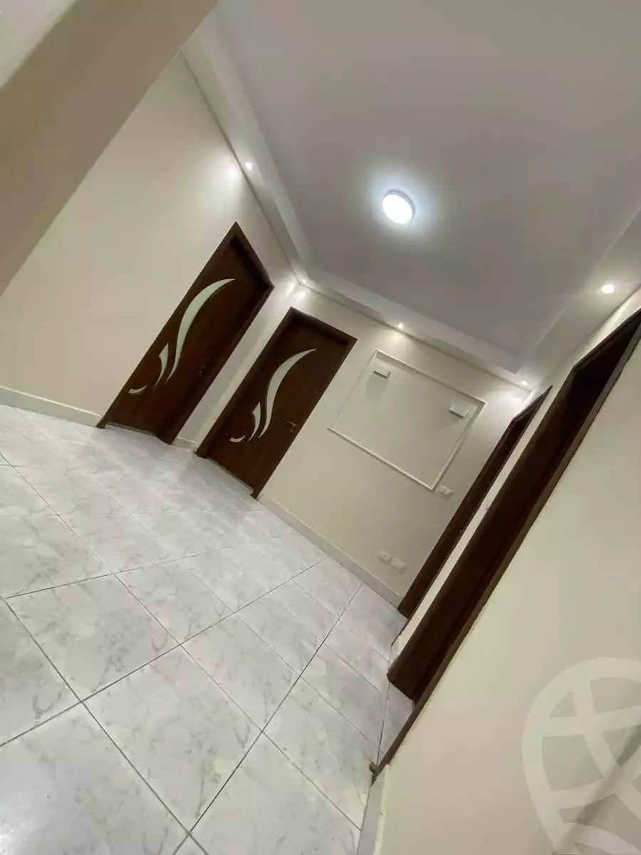 https://aqarmap.com.eg/ar/listing/6027934-for-sale-cairo-helwan-mohamed-sayed-ahmed-st