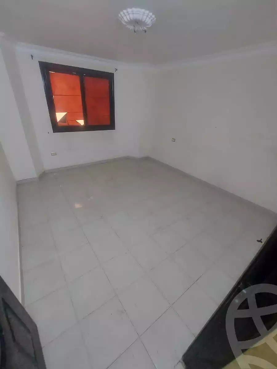 https://aqarmap.com.eg/en/listing/6027956-for-sale-cairo-helwan-helwan-el-sharkeya-mostafa-safwat-st