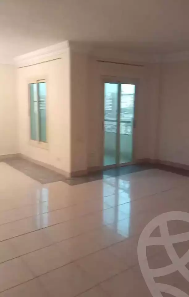 https://aqarmap.com.eg/ar/listing/6028518-for-sale-cairo-mokattam-lhdb-l-ly-shr-krym-bnwn