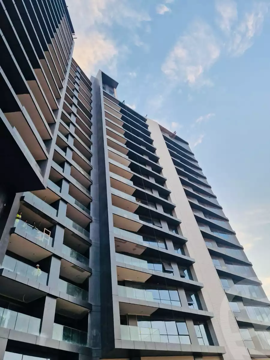 https://aqarmap.com.eg/en/listing/6028629-for-sale-cairo-el-sheikh-zayed-city-compounds-zyd-wr-llttwyr-park-towers-zed-el-sheikh-zayed-compound