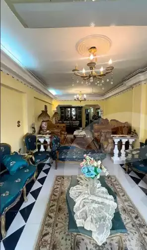 https://aqarmap.com.eg/ar/listing/6030435-for-sale-alexandria-miami-shr-jml-bd-lnsr