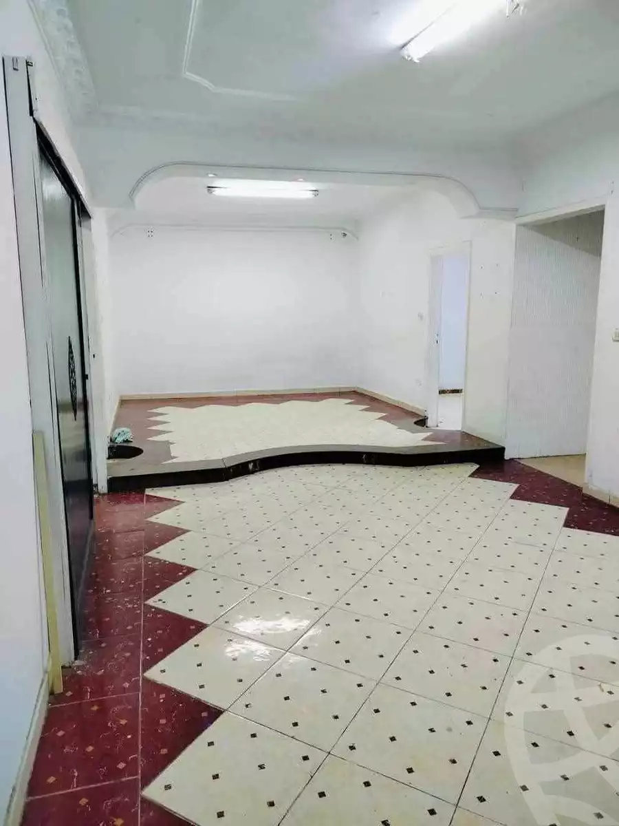 https://aqarmap.com.eg/en/listing/6030746-for-sale-qalyubia-shubra-el-khaima-shubra-el-khaima-city-ismailia-canal-st