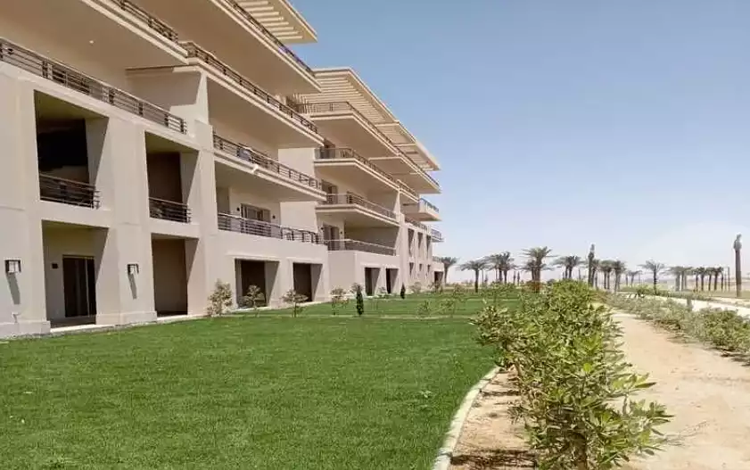 https://aqarmap.com.eg/ar/listing/6031311-for-sale-cairo-mokattam-compounds-uptown-cairo