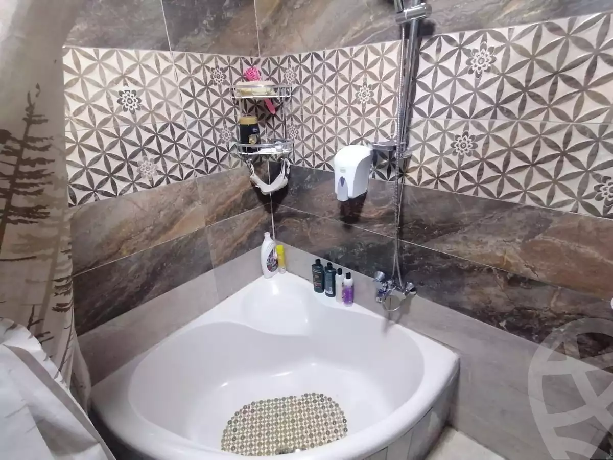 https://aqarmap.com.eg/en/listing/6031410-for-sale-cairo-mokattam-el-hadabah-el-wosta-rd-lmbhth