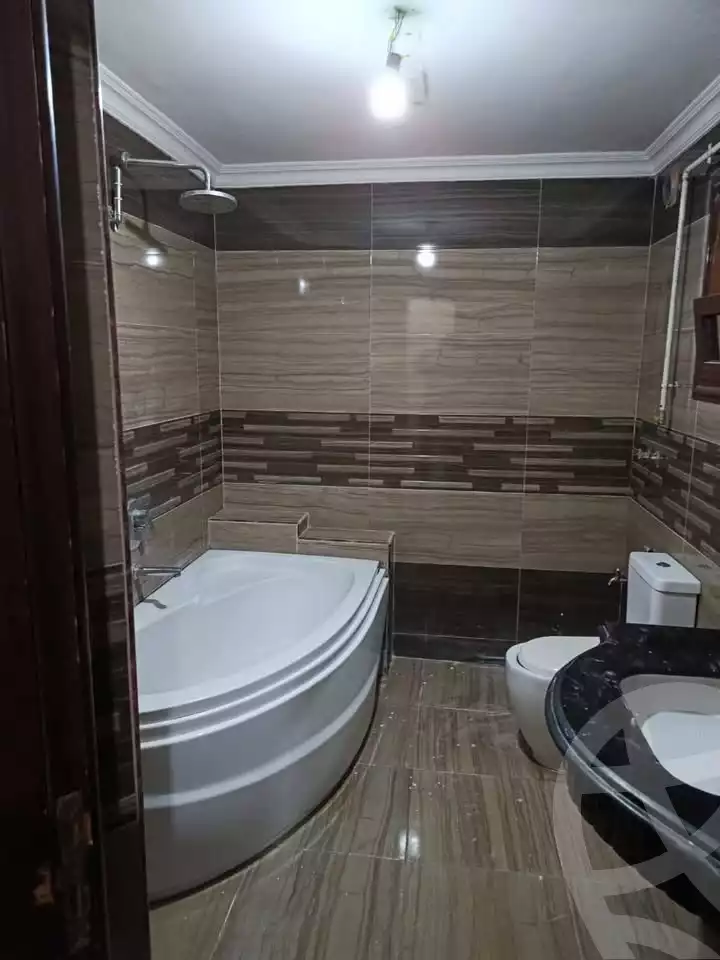 https://aqarmap.com.eg/en/listing/6032658-for-sale-cairo-hadayek-el-koba-wali-al-ahd-st