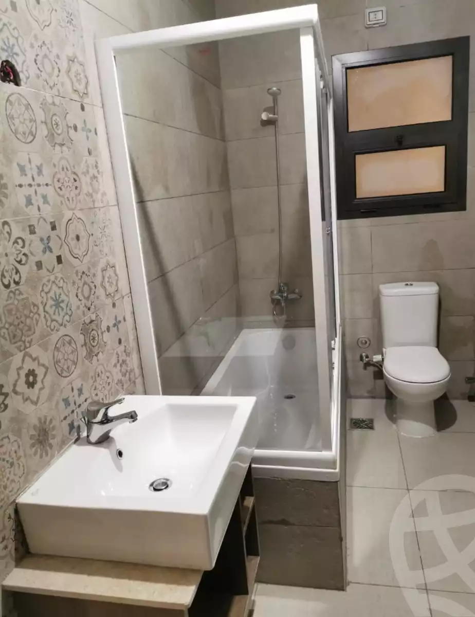 https://aqarmap.com.eg/en/listing/6032990-for-rent-cairo-new-cairo-compounds-fifth-square