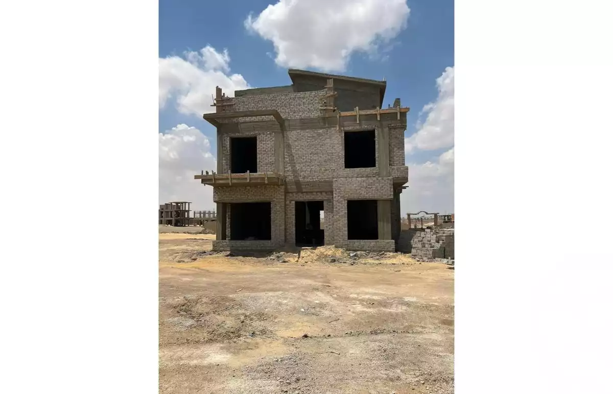 https://aqarmap.com.eg/en/listing/6033928-for-sale-cairo-el-sheikh-zayed-city-compounds-t-pearl-compound-torec
