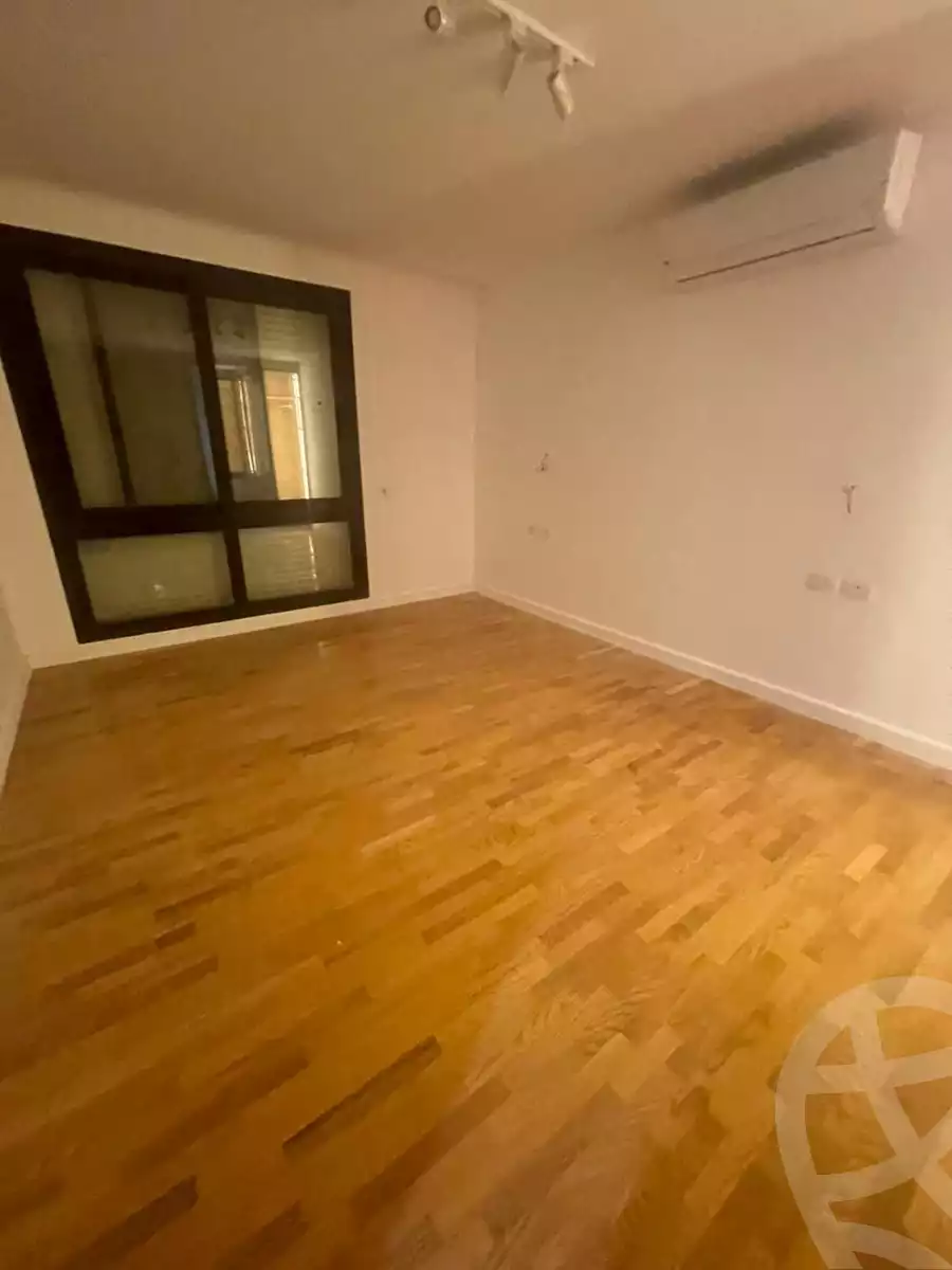 https://aqarmap.com.eg/en/listing/6034138-for-rent-cairo-el-sheikh-zayed-city-compounds-kmbwnd-wyst-twn-swdyk