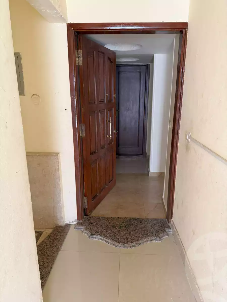https://aqarmap.com.eg/ar/listing/6005510-for-sale-cairo-new-cairo-el-narges-el-narges-omarat-ibrahim-el-helbawy-st