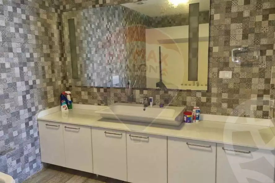https://aqarmap.com.eg/ar/listing/6036807-for-sale-alexandria-camp-cesar-el-gaish-rd