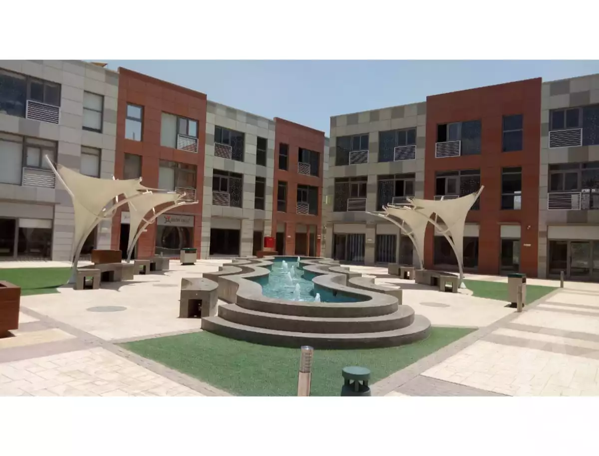 https://aqarmap.com.eg/en/listing/6036934-for-rent-cairo-el-sheikh-zayed-city-compounds-the-courtyard-mall-dorra