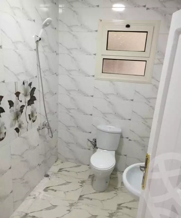https://aqarmap.com.eg/en/listing/6037035-for-sale-alexandria-l-jmy-el-hanouvel-el-kholafaa-el-rashdeen-st