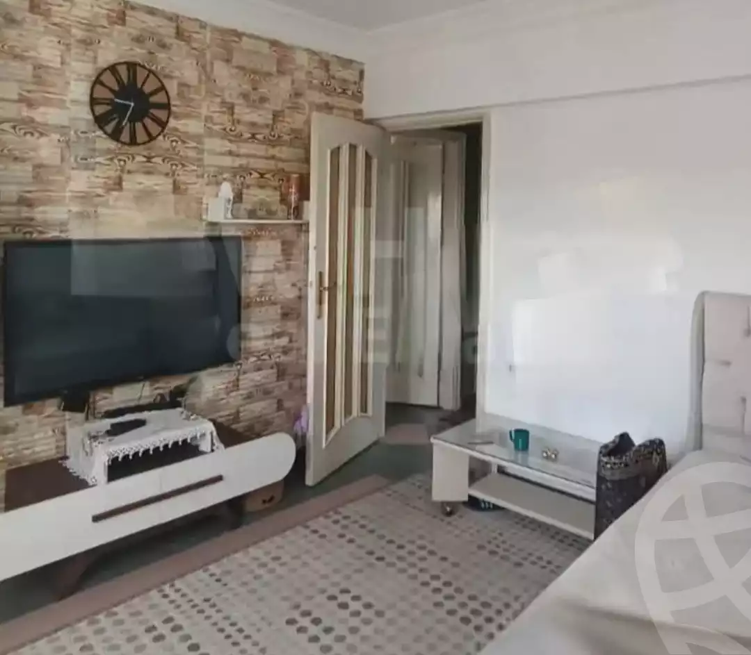 https://aqarmap.com.eg/en/listing/6038490-for-sale-alexandria-el-chatby