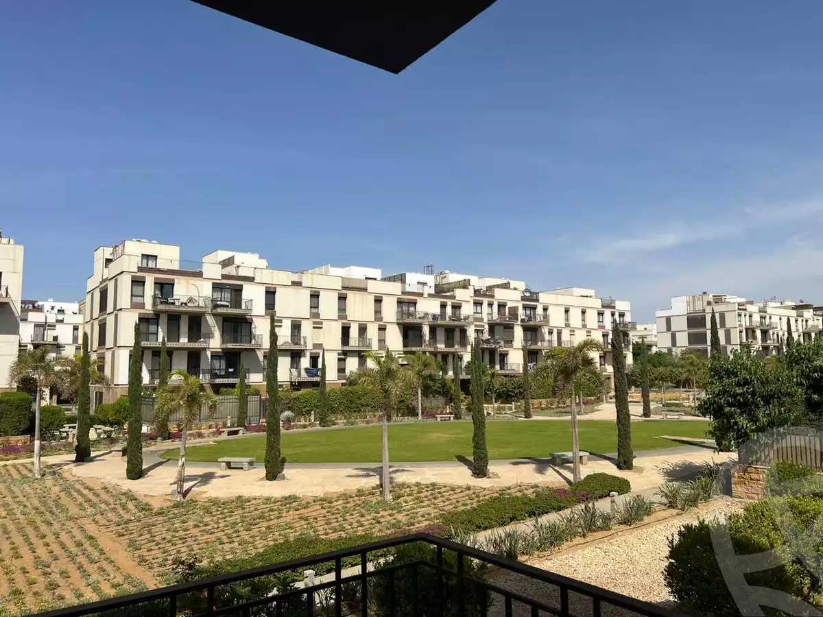 https://aqarmap.com.eg/en/listing/6039010-for-sale-cairo-el-sheikh-zayed-city-compounds-the-courtyard