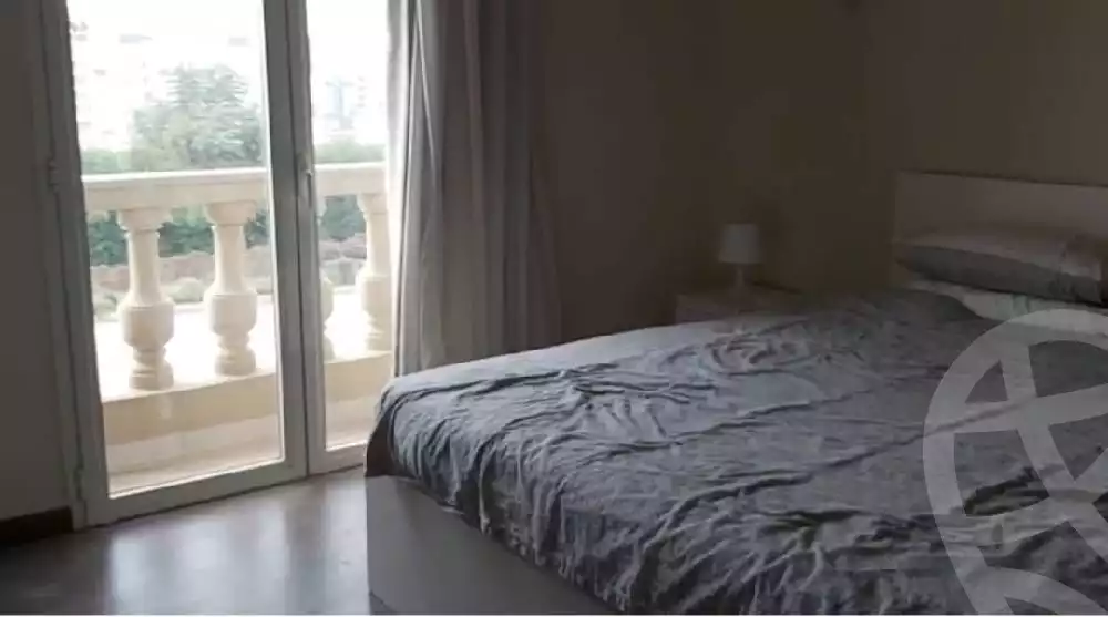 https://aqarmap.com.eg/en/listing/6039351-for-rent-cairo-new-cairo-compounds-hyde-park-centre-ville-hyde-park