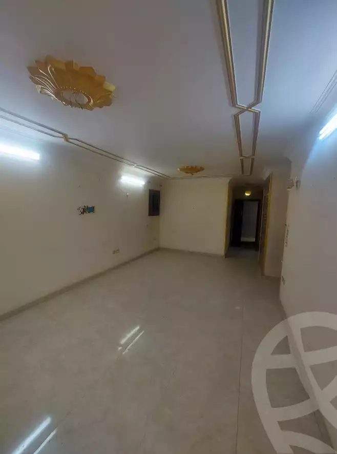 https://aqarmap.com.eg/en/listing/6041068-for-sale-cairo-helwan-helwan-el-sharkeya-mostafa-safwat-st