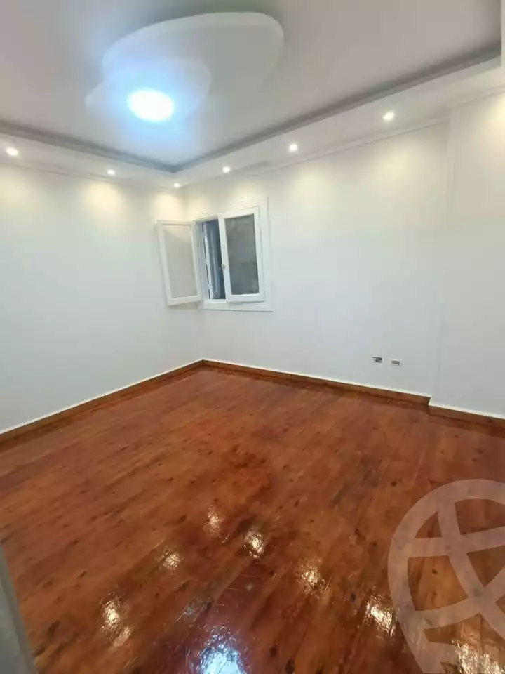 https://aqarmap.com.eg/ar/listing/6043688-for-sale-alexandria-bolekly