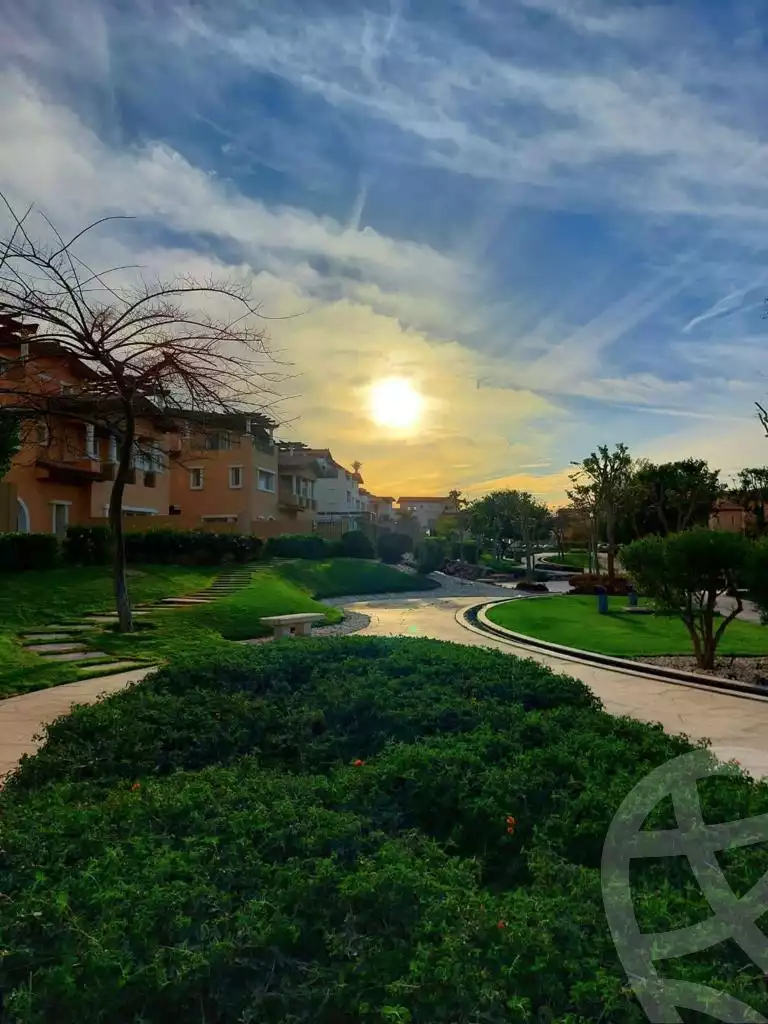 https://aqarmap.com.eg/en/listing/6043681-for-sale-cairo-new-cairo-compounds-hyde-park-greens-hyde-park-compound