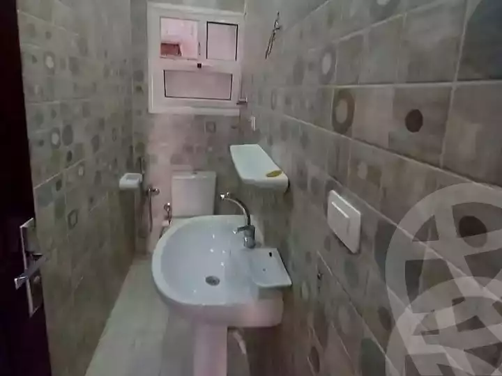 https://aqarmap.com.eg/ar/listing/6046140-for-sale-alexandria-l-jmy-lbytsh-al-samalehy-1-st