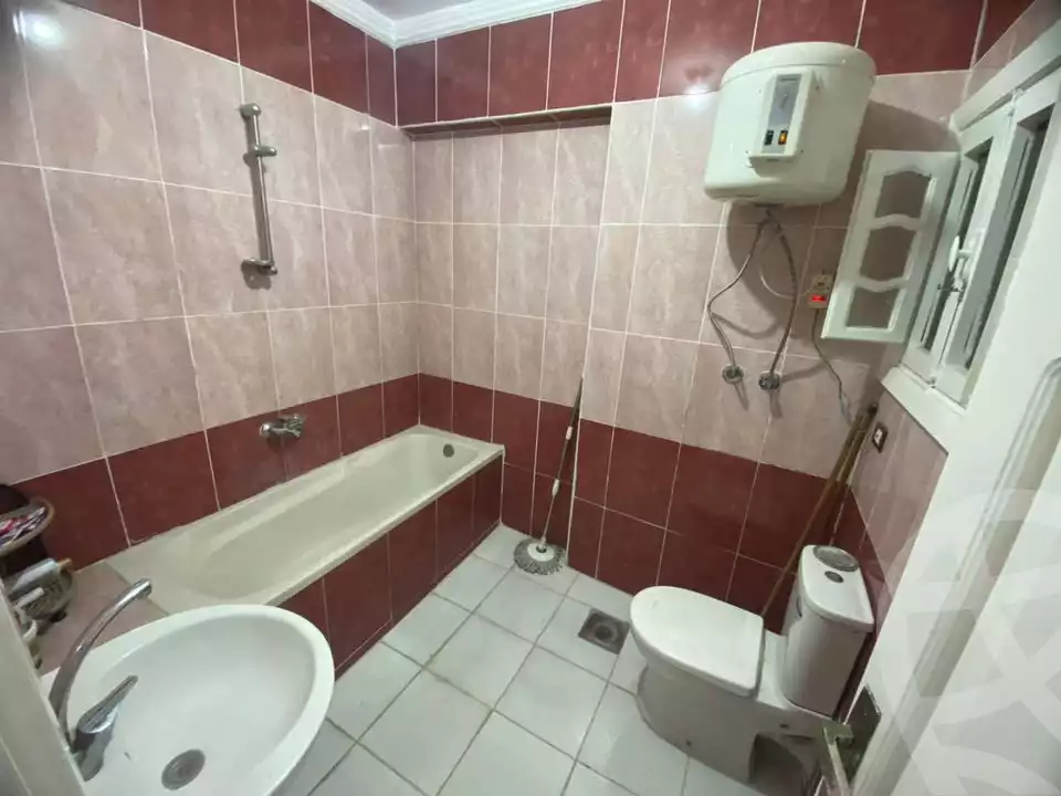 https://aqarmap.com.eg/en/listing/6046312-for-sale-alexandria-shds
