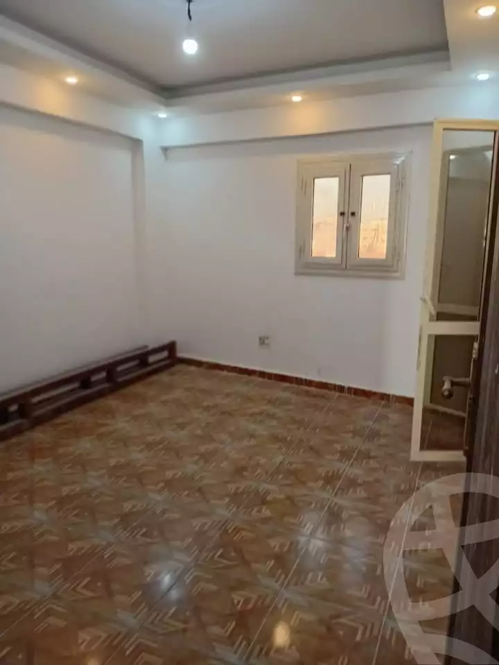 https://aqarmap.com.eg/ar/listing/6046638-for-rent-alexandria-sydy-bshr-sydy-bshr-bhry-farook-abd-al-wahab-st