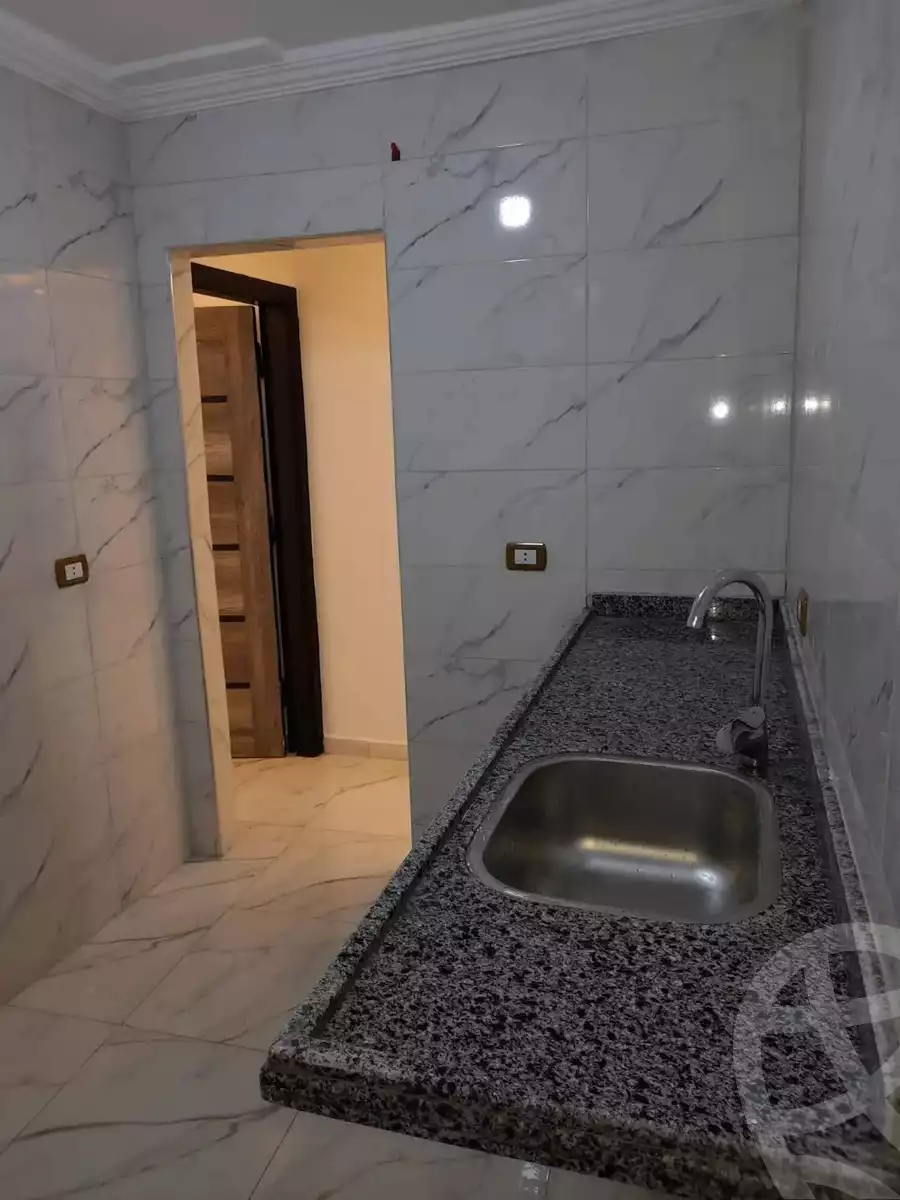 https://aqarmap.com.eg/en/listing/6047289-for-sale-cairo-helwan-hadayek-helwan-nile-corniche-st