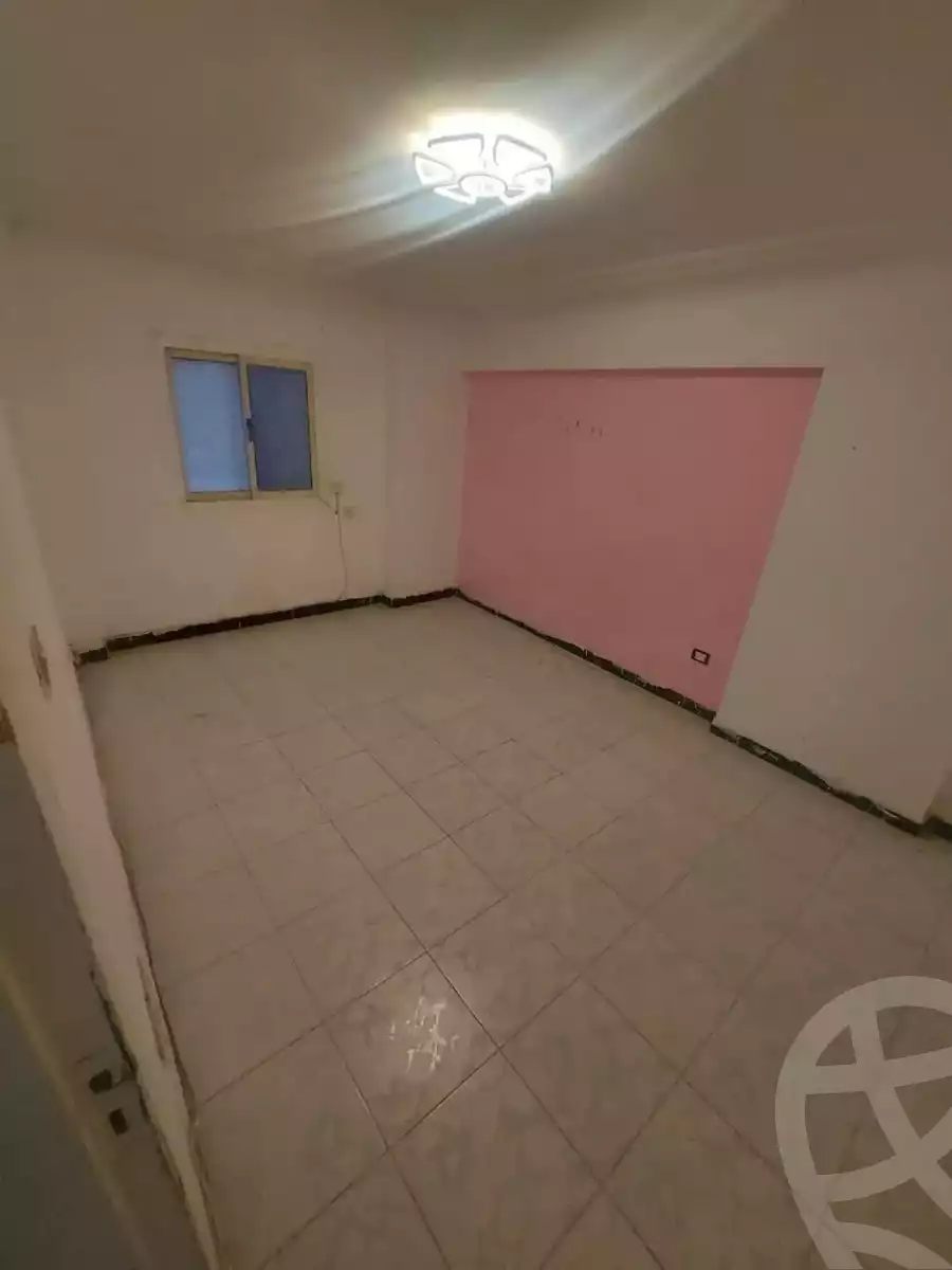 https://aqarmap.com.eg/en/listing/6047427-for-rent-cairo-helwan-helwan-el-sharkeya-heidar-st