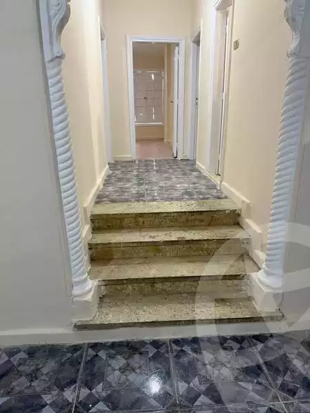 https://aqarmap.com.eg/en/listing/6048296-for-sale-cairo-mokattam-lhdb-l-ly-shareaa-9