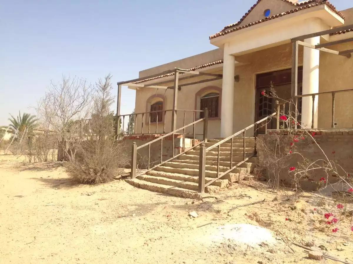 https://aqarmap.com.eg/en/listing/6048946-for-sale-cairo-el-sheikh-zayed-city-lshykh-zyd-ljdyd-el-reef-el-oroby