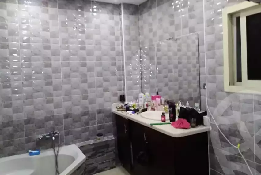 https://aqarmap.com.eg/ar/listing/6050232-for-sale-alexandria-kafr-abdo-dr-lotfy-al-adwar-st