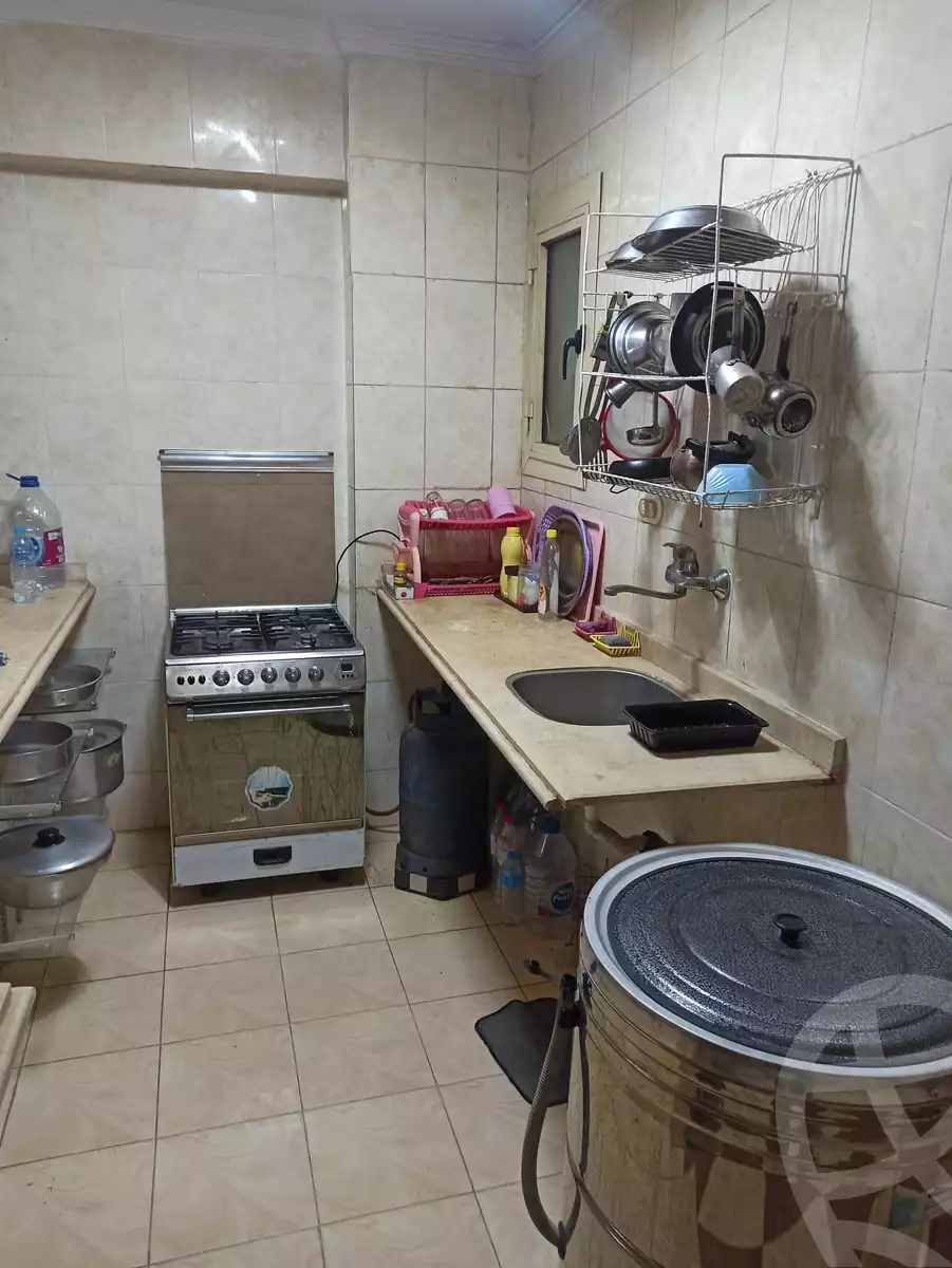 https://aqarmap.com.eg/en/listing/6050905-for-rent-alexandria-l-jmy-el-kilo-21