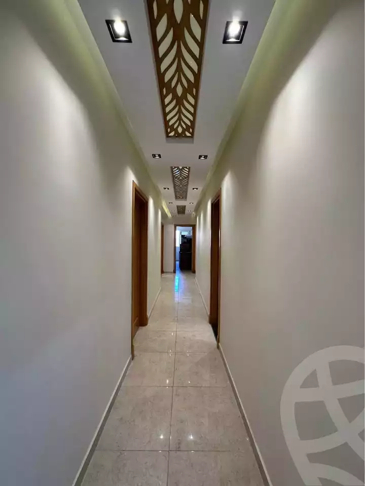 https://aqarmap.com.eg/ar/listing/6051991-for-sale-alexandria-glim