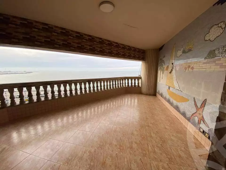 https://aqarmap.com.eg/ar/listing/6052329-for-sale-alexandria-camp-cesar-el-gaish-rd