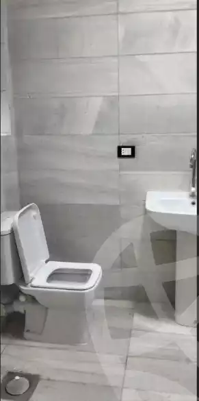 https://aqarmap.com.eg/en/listing/6053705-for-rent-cairo-mokattam-lhdb-l-ly