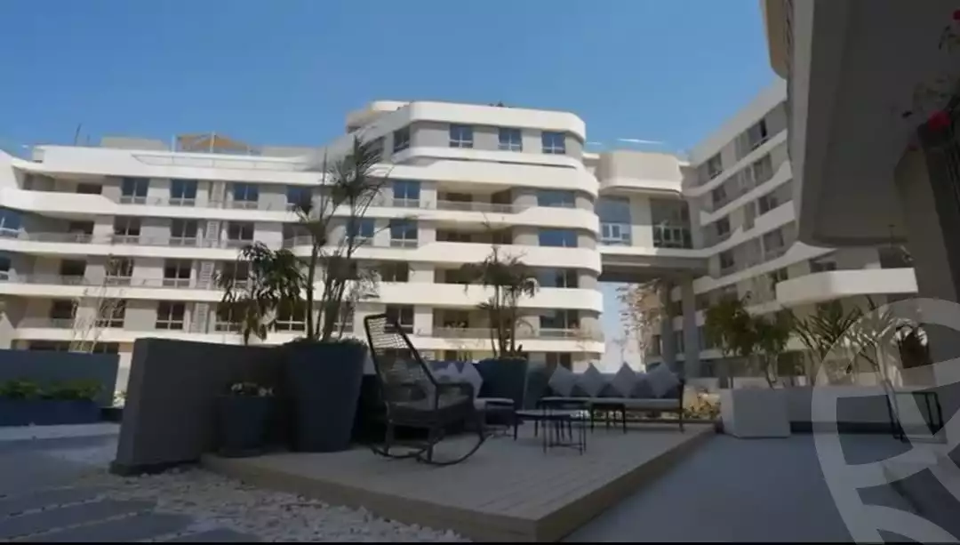 https://aqarmap.com.eg/ar/listing/6057444-for-sale-cairo-new-cairo-lmstqbl-syty-compounds-bloomfields