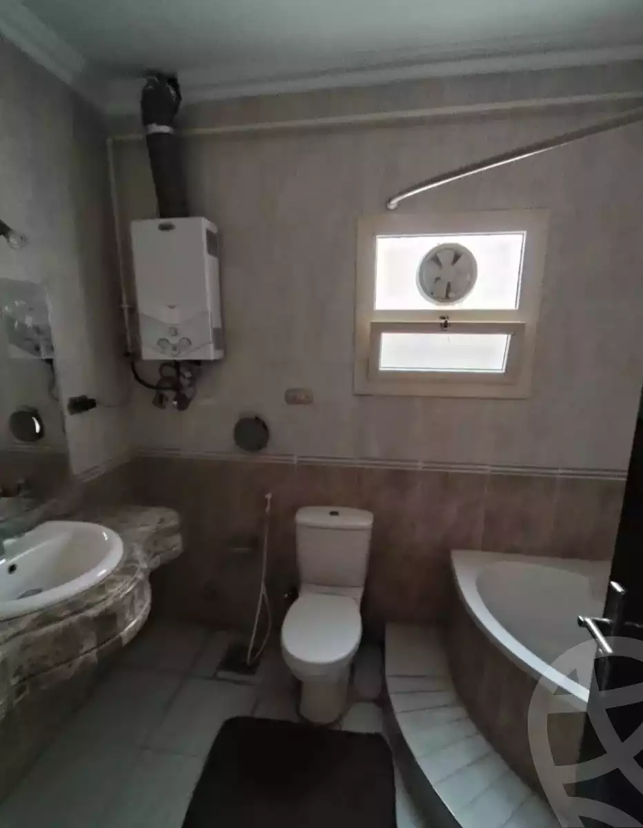 https://aqarmap.com.eg/en/listing/6057999-for-rent-cairo-mokattam-lhdb-l-ly