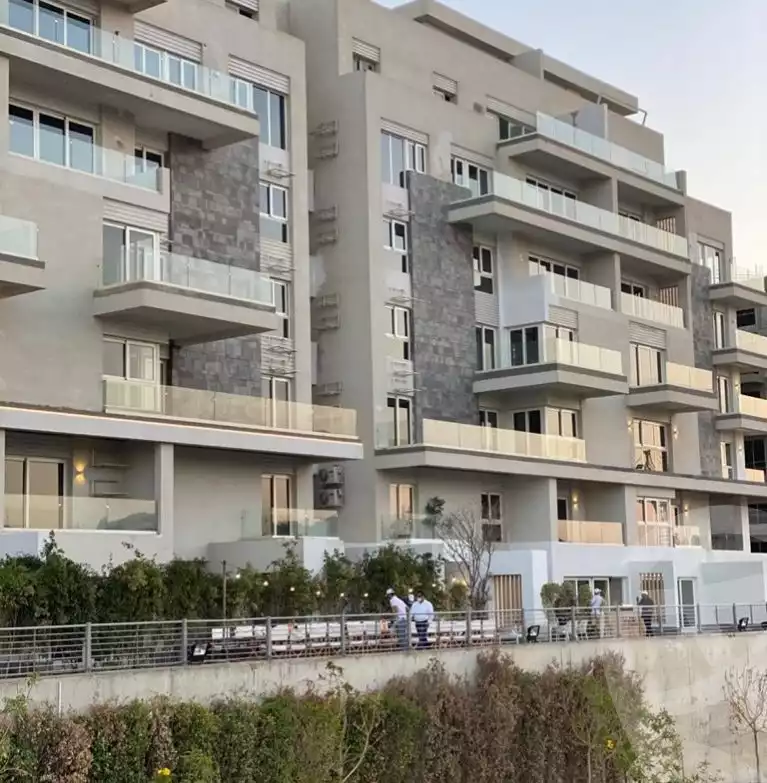 https://aqarmap.com.eg/ar/listing/6059428-for-sale-cairo-6th-of-october-compounds-mountain-view-icity-october-mv-park-mountain-view-icity-october