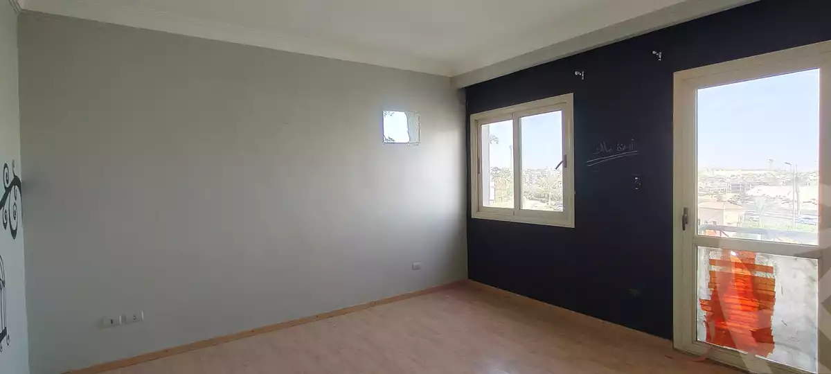 https://aqarmap.com.eg/ar/listing/6059635-for-sale-cairo-el-sheikh-zayed-city-compounds-zayed-2000